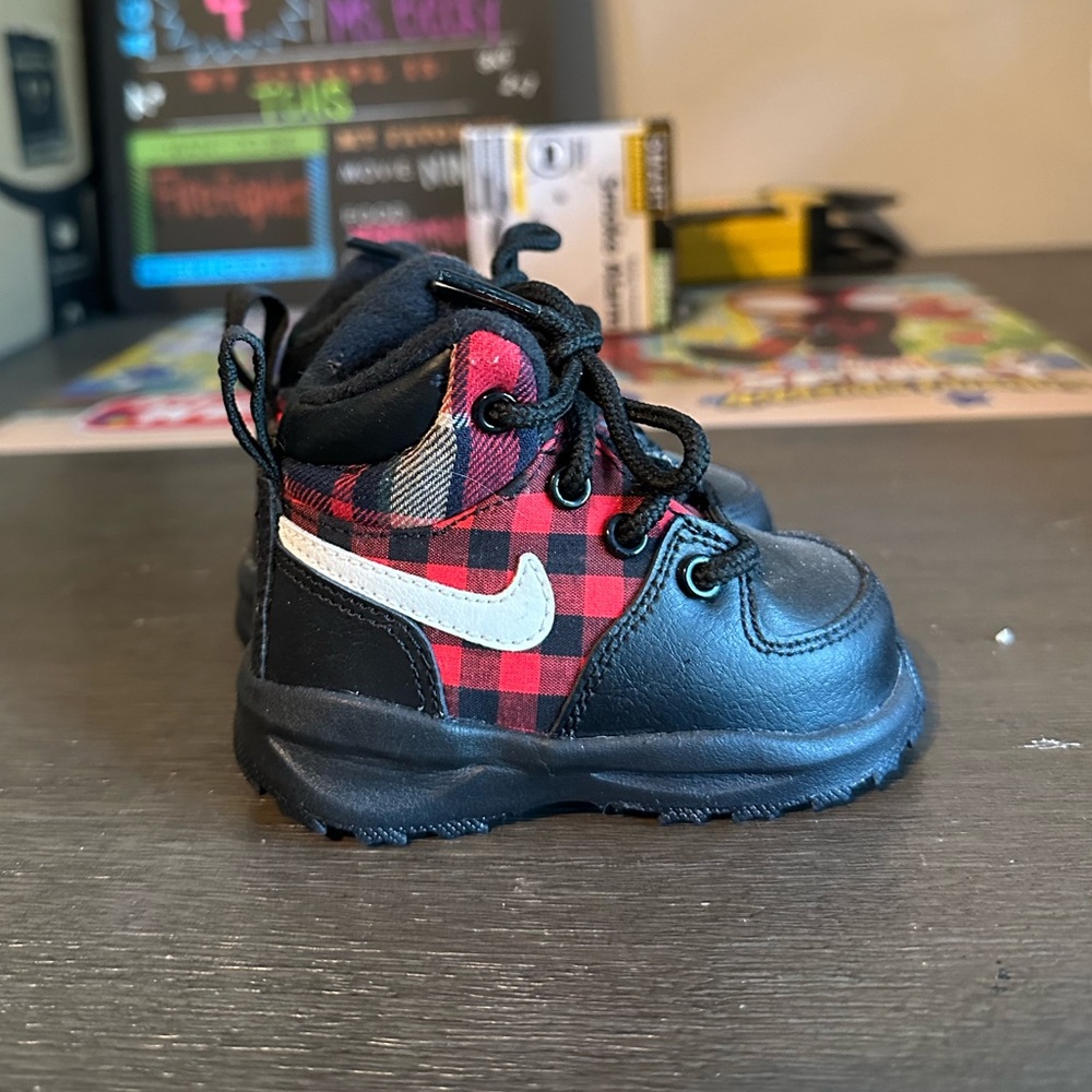 Baby Nike boots